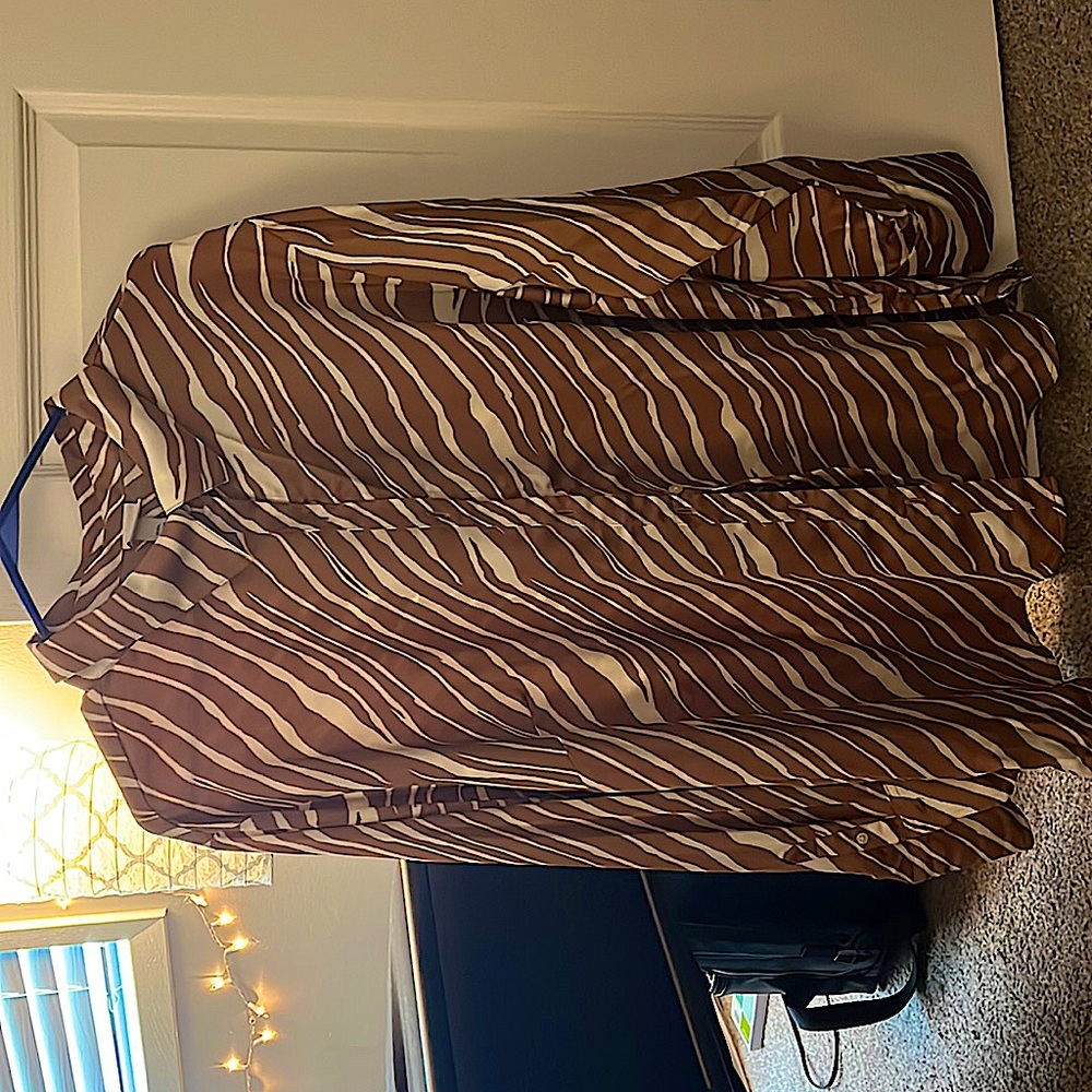 Targets A new day zebra print brown and white button down NEVER WORN XXL